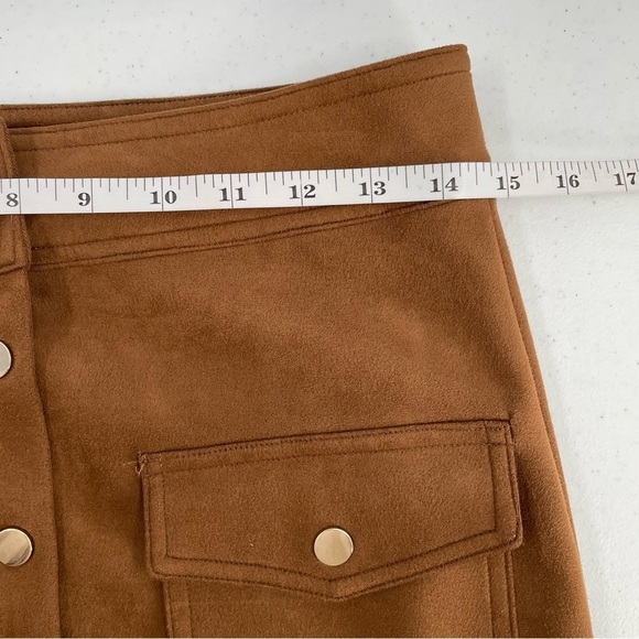 Philosophy Republic Faux Vegan Suede Camel Tan Snap Front Pockets Mini Skirt - Picture 6 of 10
